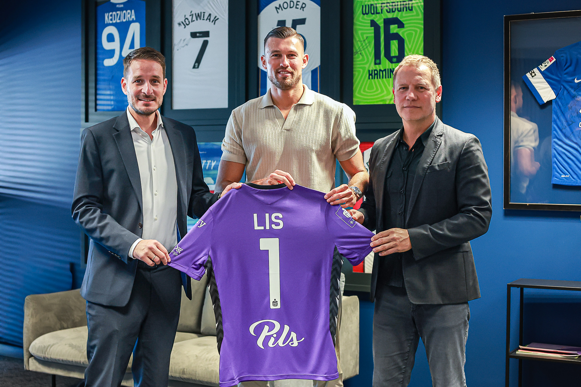 OFICJALNIE: Mateusz Lis wraca do Lecha Poznań! Kontrakt do 2029 roku